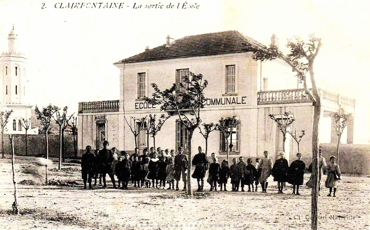 1601- Clairfontaine - La Sortie de l'ecole.jpg
